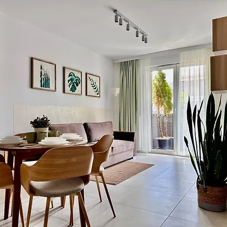 Apartment Chrzanow Apartment *