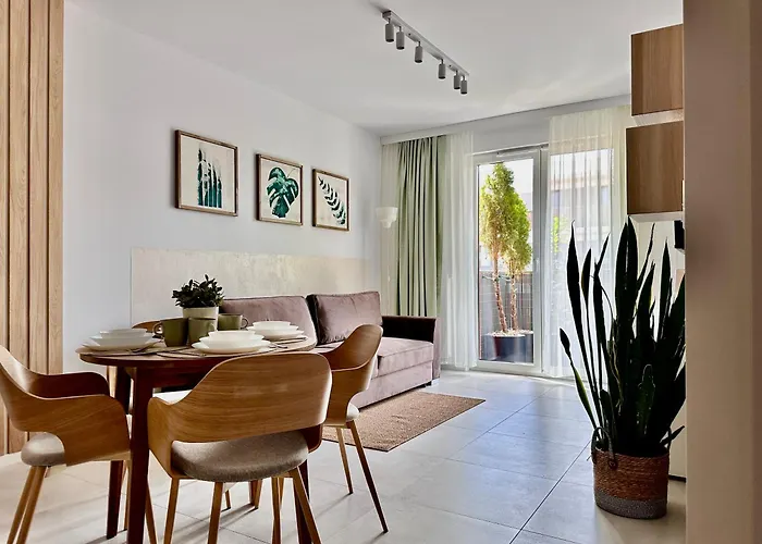 Apartment Chrzanow דירה *